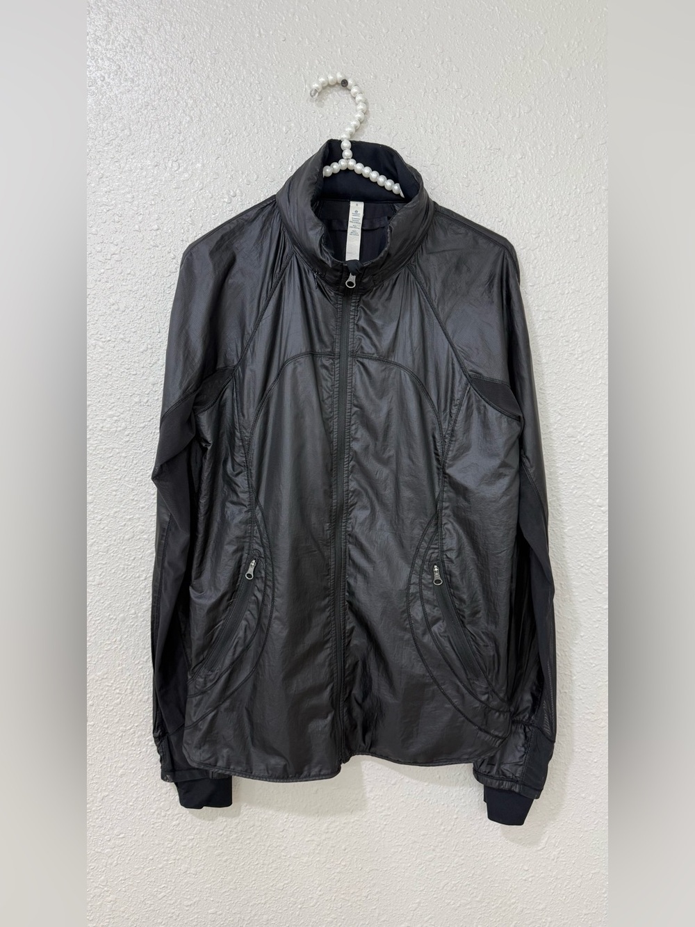 Lululemon Breathable Bomber Jacket Black Lightweight Hooded Size 8